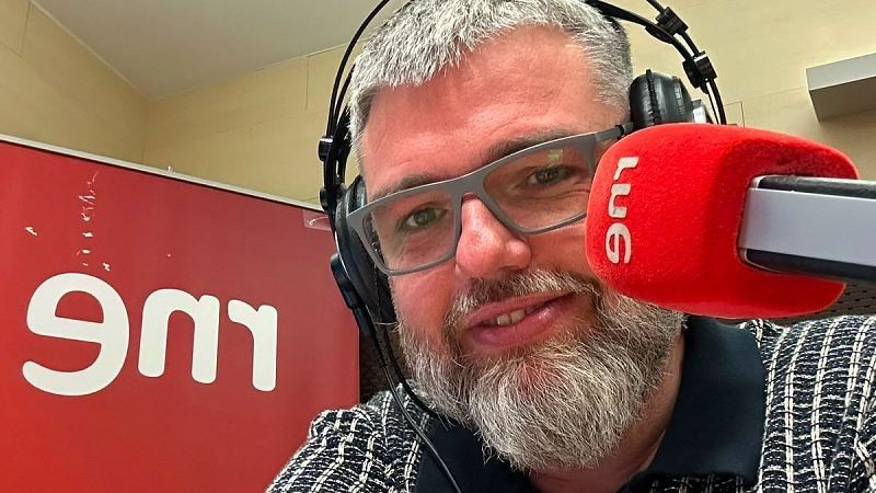 Carlos Sánchez de Medina participa en Un idioma sin fronteras, de Radio Exterior de España